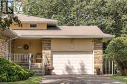 14 WOODSIDE Drive | Hamilton Ontario | Slide Image Two