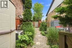 49 MARKSON Crescent | Hamilton Ontario | Slide Image Thirty-two