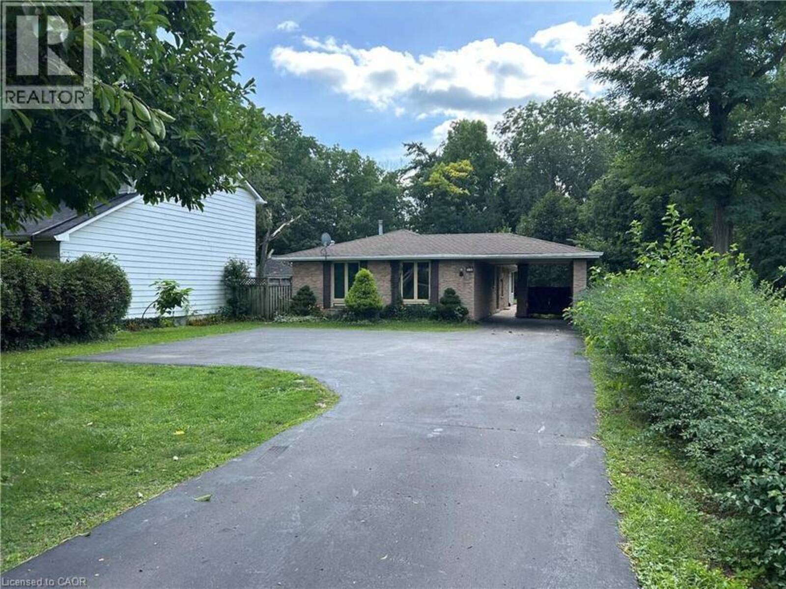 90 QUEENSWAY E, Simcoe, Ontario N3Y 4M6