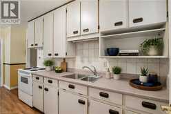 209 S FRANKLIN Street S | Kitchener Ontario | Slide Image Eight