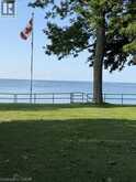 6 SUMMERHAVEN Crescent | Selkirk Ontario | Slide Image Three