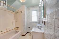 204 ROSSLYN Avenue S | Hamilton Ontario | Slide Image Nineteen