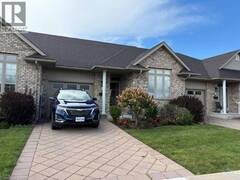 44 LIVINGSTON Boulevard Unit# 11 Wilmot Ontario, N3A 4M7