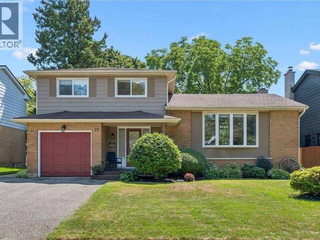 19 MCGARRY Drive Kitchener Ontario, N2N 1A3 - 3 Bedrooms Home For Sale