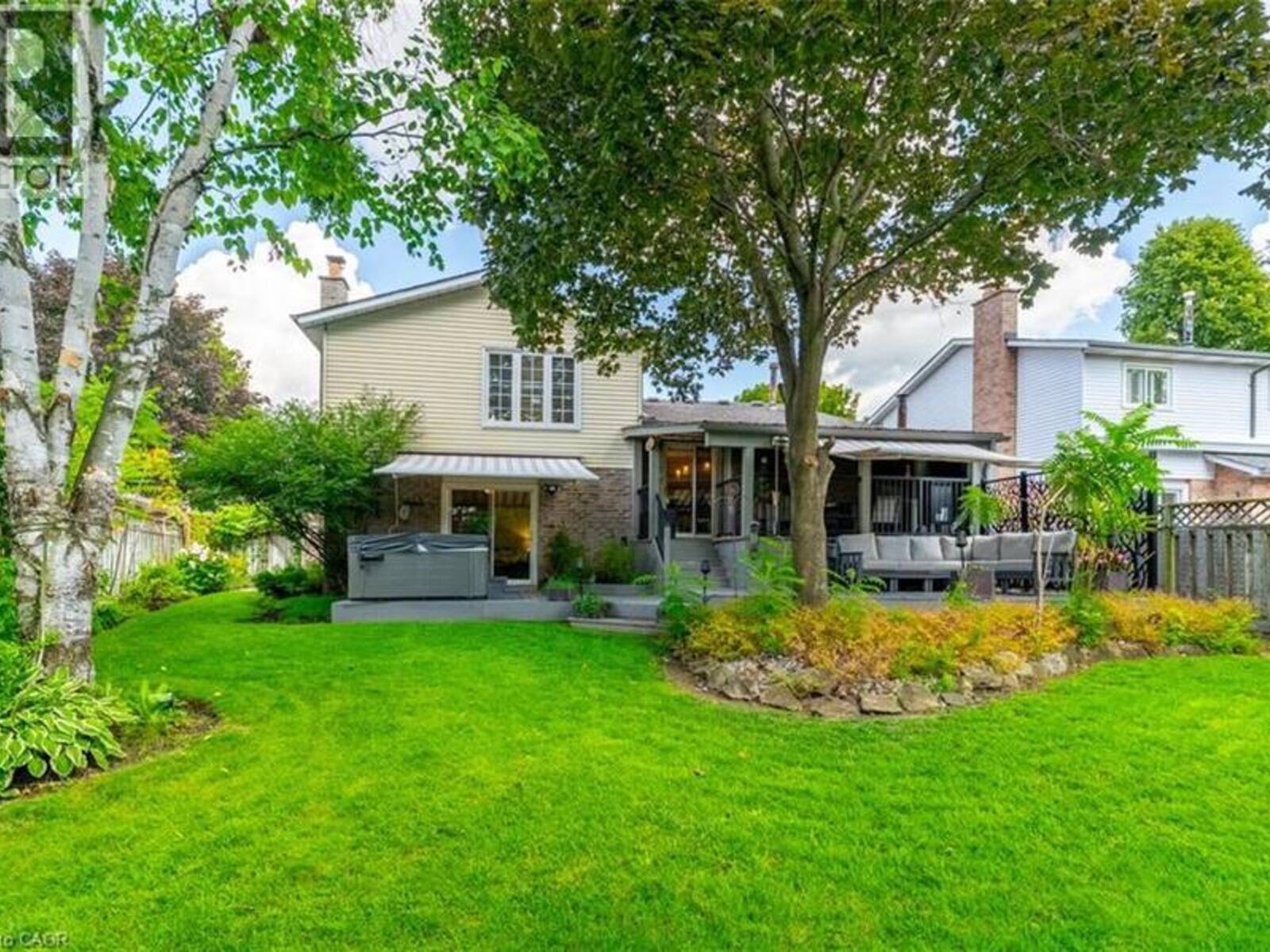 619 MOORELANDS Crescent, Milton, Ontario L9T 4B3