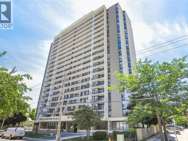 81 CHURCH Street Unit# 1801 Kitchener Ontario, N2G 4M1 - 3 Bedrooms Condo For Sale