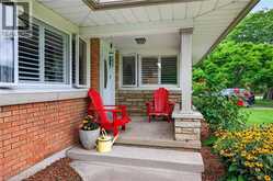9 STRATHEARN Avenue | Grimsby Ontario | Slide Image Four