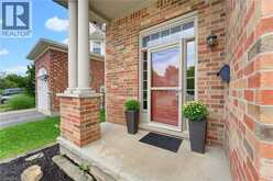 592 LITTLE DOVER Crescent | Waterloo Ontario | Slide Image Two