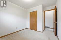 7 DUCHESS Court | Hamilton Ontario | Slide Image Eighteen