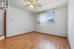 15 DUNCAIRN Court | Hamilton Ontario | Slide Image Eighteen