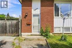 15 DUNCAIRN Court | Hamilton Ontario | Slide Image Five