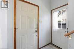 15 DUNCAIRN Court | Hamilton Ontario | Slide Image Six
