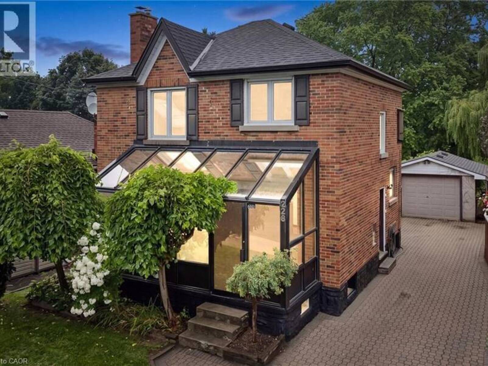 228 WATERLOO Street, Kitchener, Ontario N2H 3W1