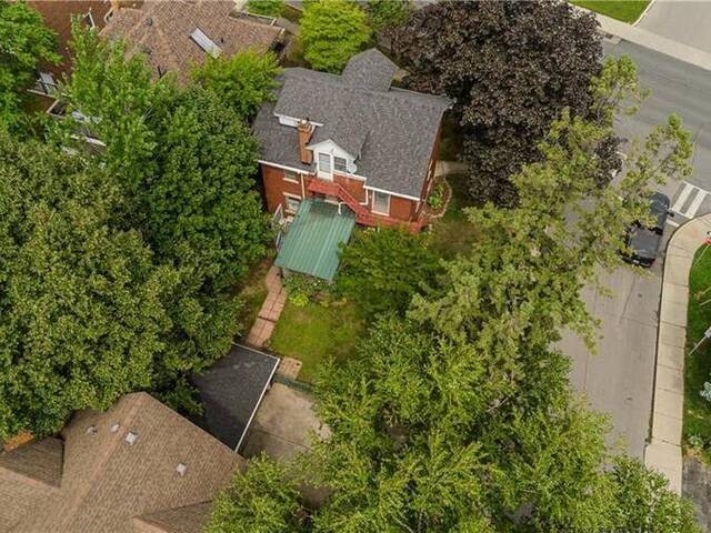 1088 KING Street E Hamilton Ontario, L8M 1E3 - 4 Bedrooms Home For Sale