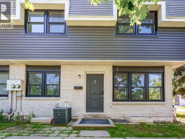 513 QUIET Place Unit# 3 Waterloo Ontario, N2L 5L6 - 3 Bedrooms Condo For Sale