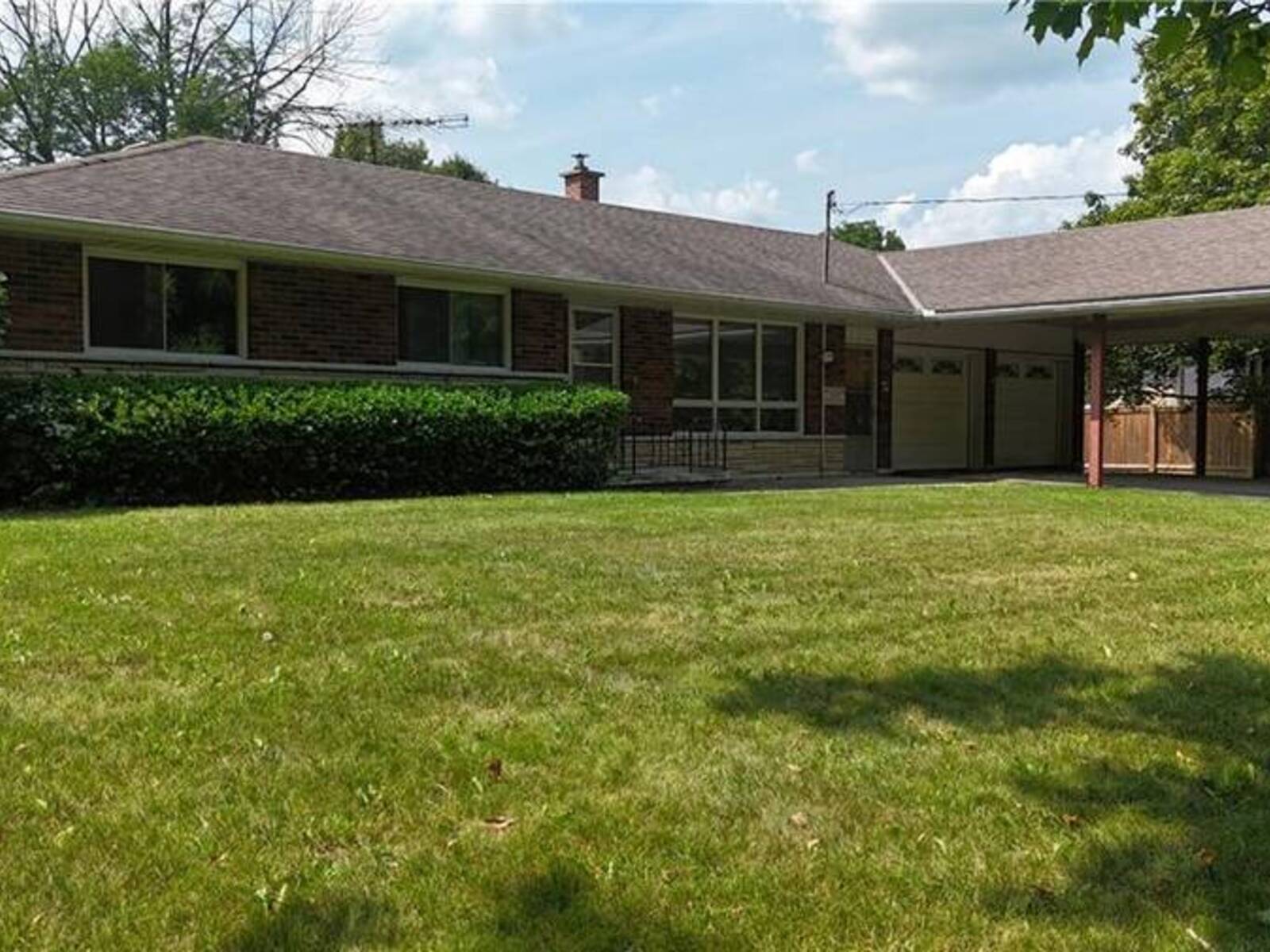 329 DECEWSVILLE Road, Cayuga, Ontario N0A 1E0
