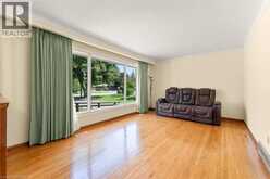 186A LAKESHORE Road | St. Catharines Ontario | Slide Image Eight