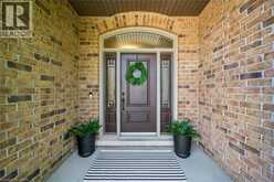 828 COPPER RIDGE Drive | Waterloo Ontario | Slide Image Four