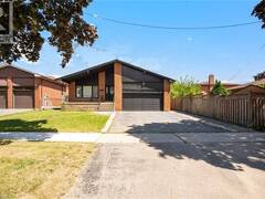 2221 FLORIAN Road Mississauga Ontario, L5A 3Y9