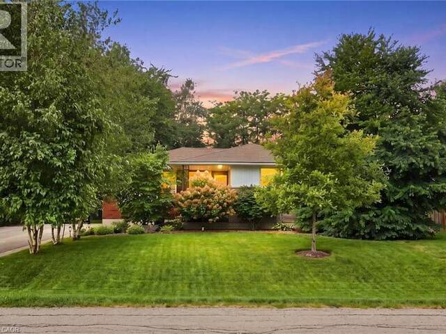 238 SEMINOLE Road Ancaster Ontario, L9G 1Y9 - 3 Bedrooms Home For Sale