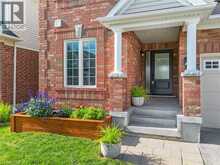 32 CHASE Crescent | Cambridge Ontario | Slide Image Three