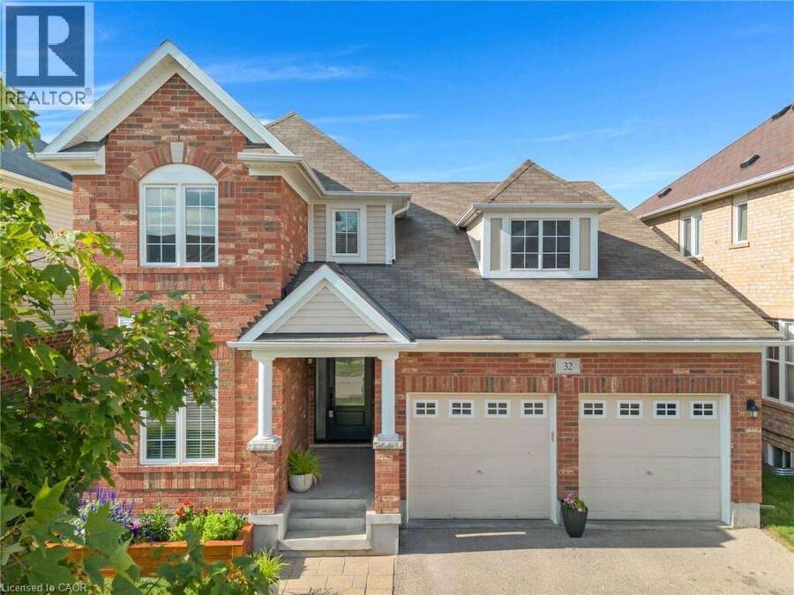 32 CHASE Crescent, Cambridge, Ontario N3C 0C5