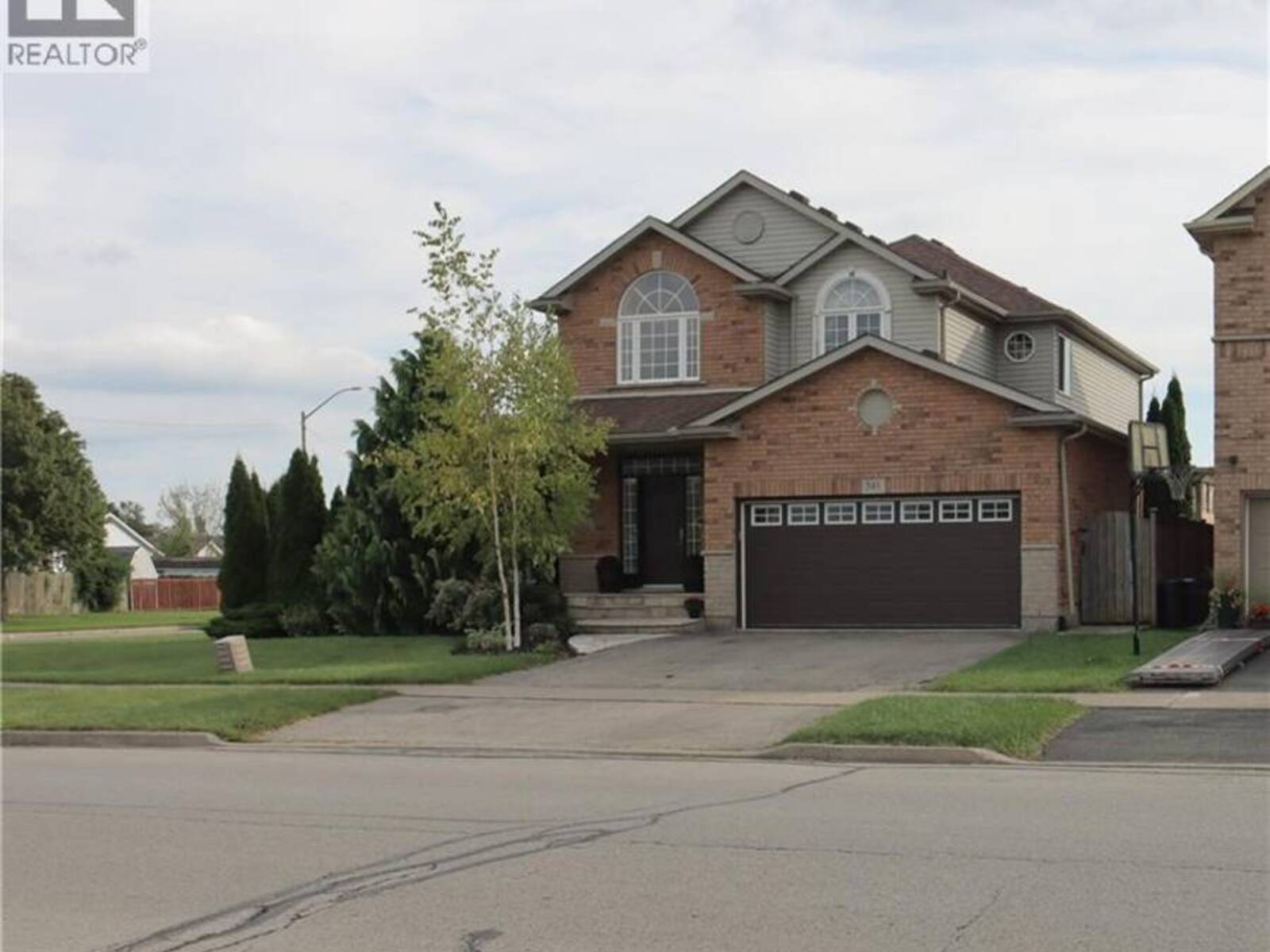 349 WINTERBERRY Boulevard, Thorold, Ontario L2V 5E6