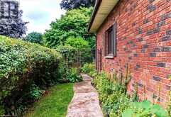 99 BERKLEY Crescent | Simcoe Ontario | Slide Image Three