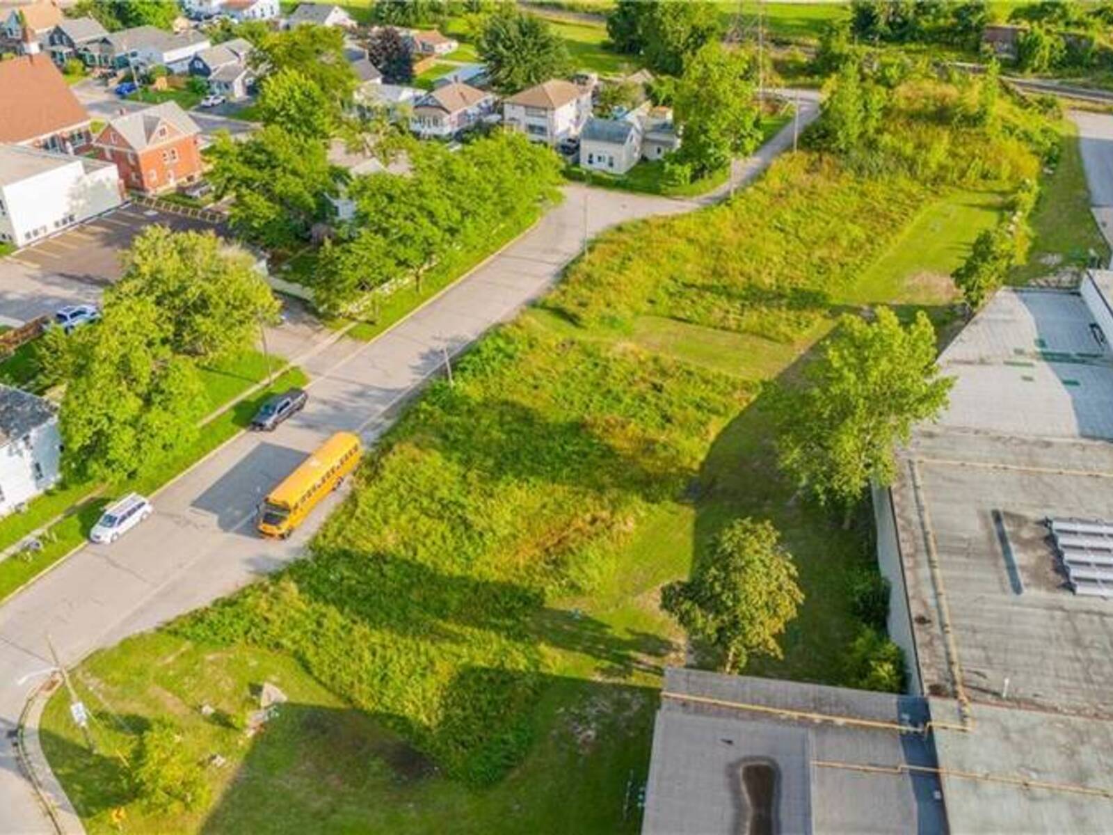 41 OAKDALE Avenue, St. Catharines, Ontario L2P 2L3