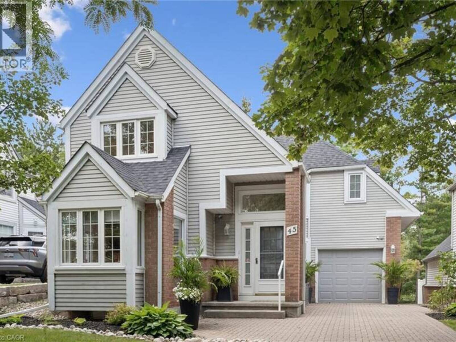 45 QUINTE Crescent, Kitchener, Ontario N2A 3J8