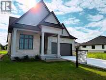 15 OAKLEY Drive | Niagara-on-the-Lake Ontario | Slide Image One
