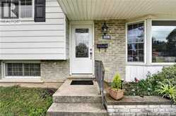 978 FERNDALE Avenue | Fort Erie Ontario | Slide Image Four