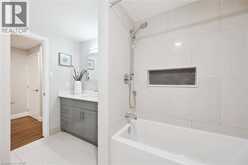 380 LEXINGTON Road | Waterloo Ontario | Slide Image Ten