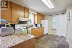16 BEAUCOURT Place | Hamilton Ontario | Slide Image Five