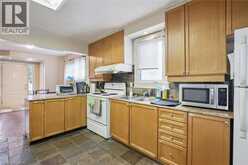 16 BEAUCOURT Place | Hamilton Ontario | Slide Image Six