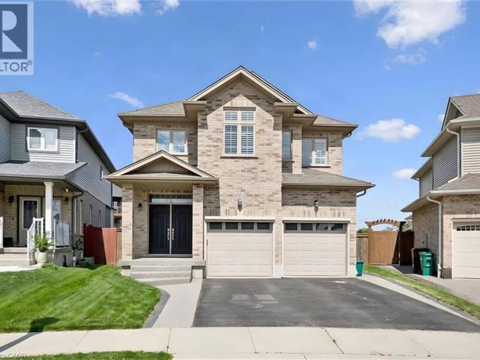 941 EDEN OAK Court, Kitchener, Ontario N2A 0H4