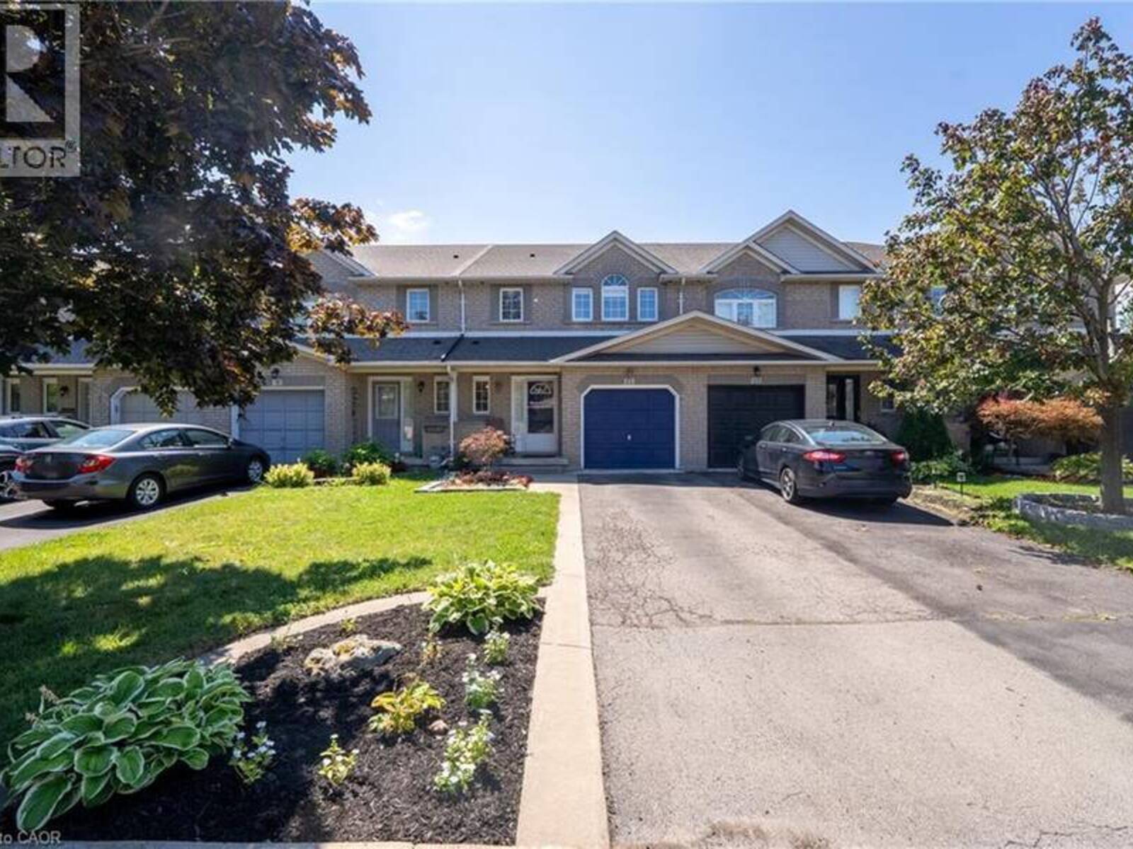 11 ELDERBERRY Avenue, Grimsby, Ontario L3M 5M9