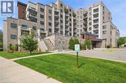 30 HAMILTON Street S Unit# 101 | Waterdown Ontario | Slide Image Four