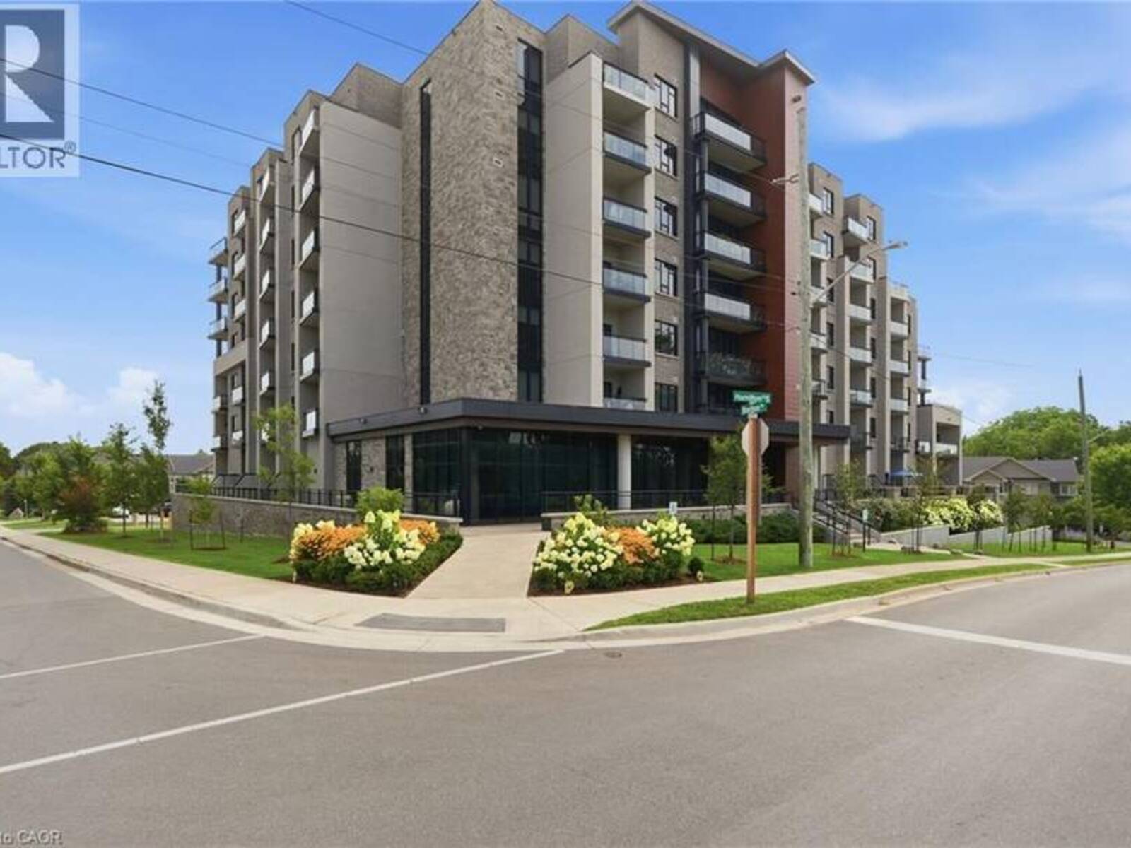 30 HAMILTON Street S Unit# 101, Waterdown, Ontario L8B 1V8