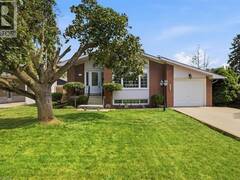 343 DUNCOMBE Drive Burlington Ontario, L7L 4M2