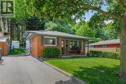 120 ARROWHEAD Crescent | Kitchener Ontario | Slide Image Two