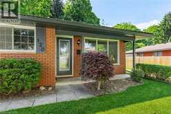 120 ARROWHEAD Crescent | Kitchener Ontario | Slide Image Three