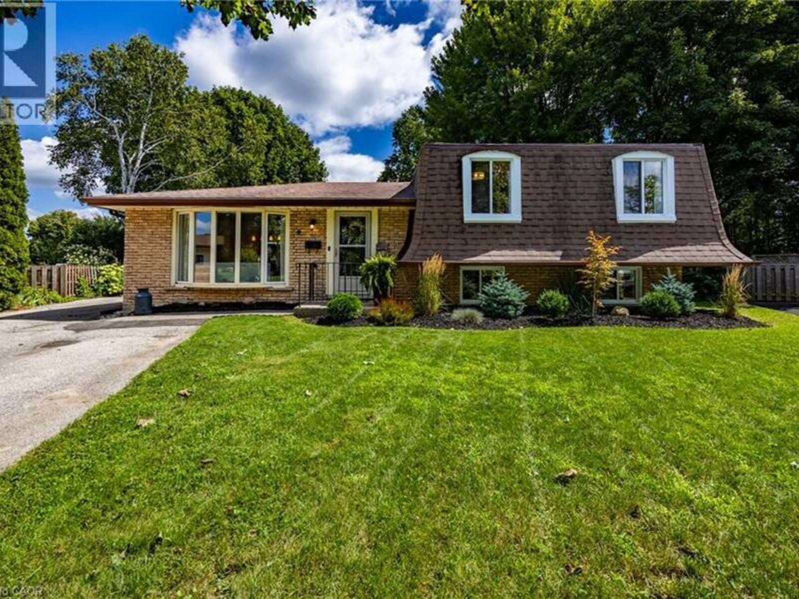 9 NORMANDY Circle, Simcoe, Ontario N3Y 4J6