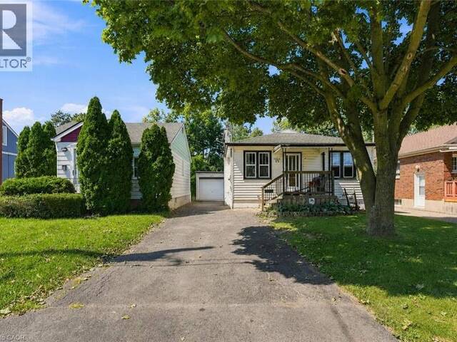 13 PRESTWICK Avenue St. Catharines Ontario, L2P 2E5 - Property For Sale