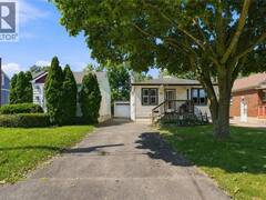 13 PRESTWICK Avenue St. Catharines Ontario, L2P 2E5