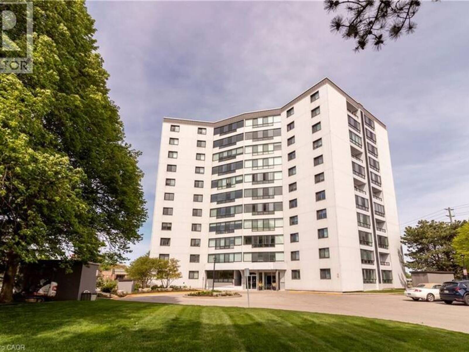 250 GLENRIDGE Drive Unit# 401, Waterloo, Ontario N2J 4H8