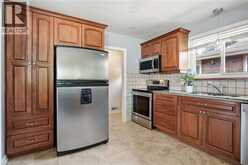 616 MULLIN Way | Burlington Ontario | Slide Image Sixteen