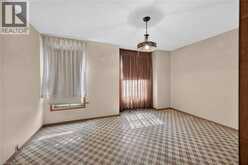 15 KINRADE Avenue | Hamilton Ontario | Slide Image Sixteen