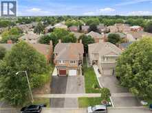 11 WAKEFIELD Lane | Waterdown Ontario | Slide Image Thirty