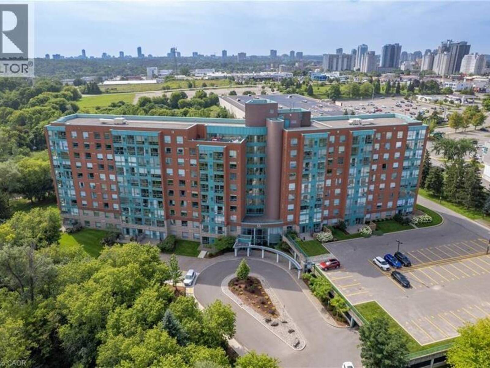 55 BLUE SPRINGS Drive Unit# 611, Waterloo, Ontario N2J 4T3